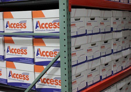 Por que você deve optar por um centro de armazenamento profissional